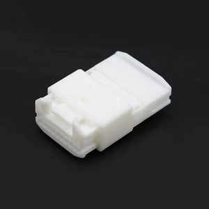 1473750-1 Conector automotriz tipo TE serie 0,7 1473807-1 pin enchufe carcasa de plástico cubierta de la serie - Product Image 3