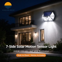 Lampe murale solaire LED 7 faces lumineuses avec 135 LED, détecteur de mouvement PIR, contrôle de la lumière, étanche IP65, certifiée CE FCC RoHS, pour clôture