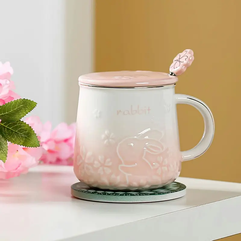 Taza de leche con forma de conejo para mujer, taza de café de cerámica con tapa y cuchara, novedad de 2023