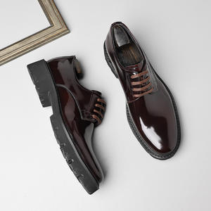 Chaussures en cuir élégantes pour hommes, décontractées et formelles, en cuir de vache véritable, surface vernie brillante, mocassins - Product Image 3