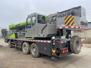 Grúa Telescópica Zoomlion 25T Usada a Precio Accesible, Modelo ZTC250V5 con Motor Weichai Nacional III para Manejo de Materiales - Product Image 4