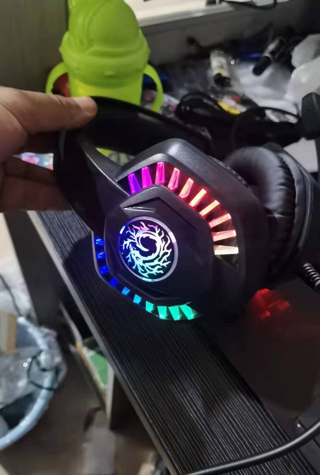 hot selling G2000 led light headphone game headphset real stereo sound no delay for game playing with mic