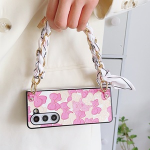 เคสโทรศัพท์มือถือลายกระต่ายหมีพร้อมผ้าพันคอผ้าไหมสายรัดมือสำหรับ Samsung Galaxy <span class=keywords><strong>Z</strong></span> <span class=keywords><strong>Fold</strong></span> 6 5 <span class=keywords><strong>4</strong></span> 3 VIVO <span class=keywords><strong>Xiaomi</strong></span> <span class=keywords><strong>Fold</strong></span> 2 3 - Product Image 6