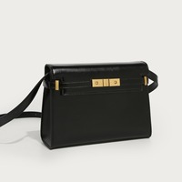 Sac à main de luxe pour femme, grande capacité, tendance, avec sequins et rivets décoratifs, portable, à bandoulière unique, résistant à l'eau