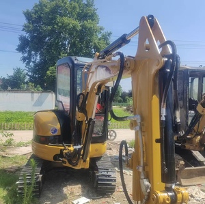 Miniexcavadora Caterpillar CAT 304C usada en Japón, 4 toneladas, duradera y compacta, modelo 305C en stock para la venta, con certificación CE. - Product Image 4