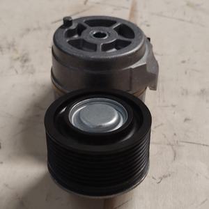 Pezzi di ricambio del motore dell'escavatore PC200-8 PC360 6 d107 QSB6.7 puleggia del tenditore del motore 3976834 3936213 - Product Image 3