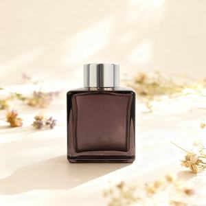 زجاجة عطر فارغة مربعة الشكل، معطر جو بدون لهب للسيارة، زجاجة شفافة سعة 100/150/200 مل، جهاز تبخير العطور - Product Image 4