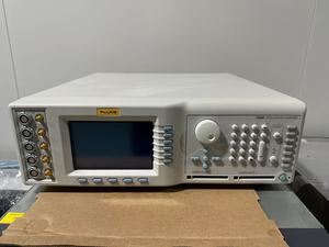 Calibrador Multifunción para Osciloscopio 9500B, Totalmente Automatizado - Product Image 2