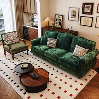 Prix pour un canapé moderne en chenille verte à une place, avec accoudoirs roulés, garniture cloutée et coussins moelleux pour salon, hôtel, salle de séjour