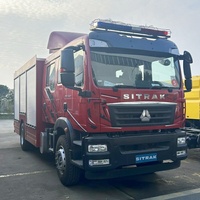 Nouveau camion de pompiers 4x4 4x2 à mousse et poudre, pour intervention d'urgence et lutte contre les incendies forestiers