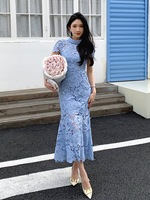 Mode luxe hiver Offres Spéciales nouvelle dentelle longue bleu femmes robe Sexy évider mince fête élégante robe de soirée