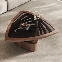 Table basse en bois massif avec verre trempé noir, design créatif, triangle creux, style moderne nordique, article de luxe léger