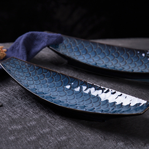 <span class=keywords><strong>Vajilla</strong></span> <span class=keywords><strong>japonesa</strong></span> para restaurante, plato de cerámica azul para Sushi, escamas de pescado de 14 pulgadas y 16 pulgadas, platos de porcelana - Product Image 4