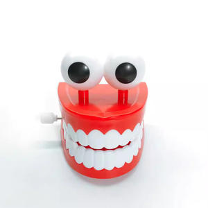 Jouet unisexe personnalisé d'Halloween en plastique à dents bavardes à inertie pour 8 à 13 ans - Product Image 5