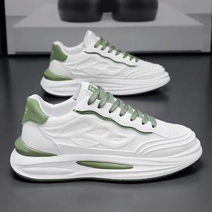 Zapatillas Casuales Blancas de Malla Gruesa para Hombre con Cordones, Punta Redonda, Transpirables, Estilo Caminar con Suela Gruesa - Product Image 2