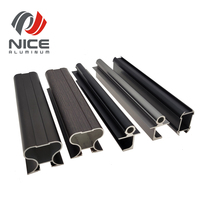 Porte de placard coulissante en aluminium noir mat poli avec profil en or rose