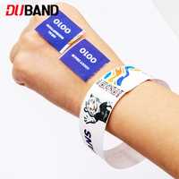 Bracelets personnalisés en papier Tyvek perforés avec feuillet détachable, code QR, numéro de série, étanches, jetables, pour événements sportifs et festivals