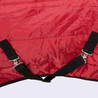 Couverture de cheval imperméable de haute qualité pour utilisation en extérieur, rouge, avec sangles réglables, coupe-vent et chaude