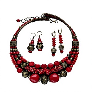 Nouveau collier fantaisie fait main en résine, perles rondes colorées, bijoux de haute qualité au design élégant et tendance pour les occasions de fête et de mariage - Product Image 5