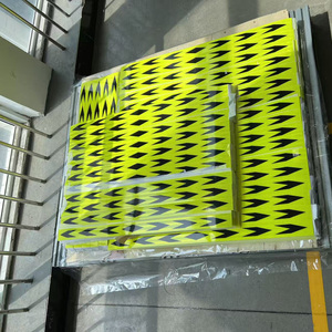 <span class=keywords><strong>Cinta</strong></span> <span class=keywords><strong>Adhesiva</strong></span> de Seguridad <span class=keywords><strong>Reflectante</strong></span> Amarilla Fluorescente con Flecha, Aprobada por los Emiratos Árabes Unidos - Product Image 3