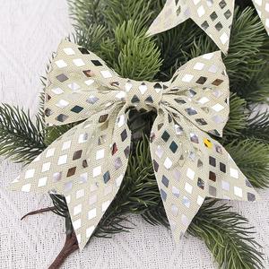 Nœuds de Noël en sequins dorés 20 cm faits main, modernes, en tissu à pois scintillants, pour décorations suspendues d'arbre de Noël, couronnes et cadeaux - Product Image 2