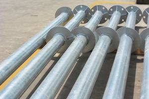 Pieux à vis en acier robustes pour structure de montage solaire et fondation de maison modulaire - Product Image 2