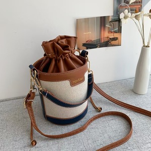 2024 Moda Couro Mulheres CrossBody Bucket Rope <span class=keywords><strong>Bag</strong></span> Elegante Senhoras Designer De Luxo Meninas Drawstring Bucket <span class=keywords><strong>Bag</strong></span> - Product Image 3