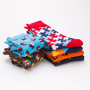 WOWEI Chaussettes en coton à mi-mollet colorées à la mode Chaussettes heureuses Chaussettes <span class=keywords><strong>de</strong></span> couple décontractées sans confitures Tube d'équipage <span class=keywords><strong>pour</strong></span> hommes - Product Image 5