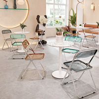 Klappbare Kunststoff-Gastronomie-Möbel Tisch-Stuhl-Kombination Modernes Design für Café Restaurant Einkaufszentrum