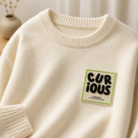 Étiquette en cuir PU personnalisée en usine, logo de marque en relief 3D, broderie thermocollante pour vêtements, denim