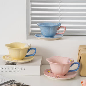 Ensemble tasse et soucoupe à café de style coréen simple, tasse à poignée peinte à la main et embossée - Product Image 5