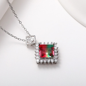 Ciondolo in argento 925 con cristalli e strass, solitario geometrico per donna, gioiello di lusso per l'uso quotidiano - Product Image 1