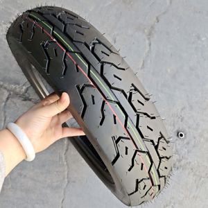 Pneus de moto tout-terrain de haute qualité, pneus tubeless 130/90-15 130-90-15 15 pouces - Product Image 2