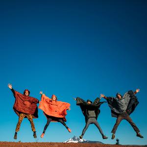 بطانية قابلة للارتداء من <span class=keywords><strong>Honcho</strong></span> Poncho 3 في 1 للتدفئة بمنفذ USB بطانية للتخييم بهودي مع كيس مقاوم للماء - Product Image 6