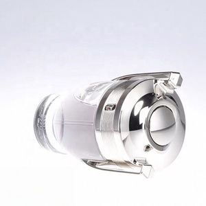 Fragancia duradera con forma de trofeo plateado. Venta al por Mayor, Descuentos por Volumen Disponibles. Perfume Brave Man - Product Image 4