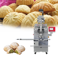 Machine automatique pour la fabrication de petites coxinha, machine à enrober et à remplir les boulettes de poulet et de fromage, machine à kibbeh, kubba et biscuits