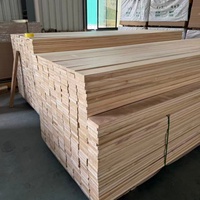 Planches de bois tendres en Paulownia fabriquées en Chine, découpées sur mesure, à prix abordable, pour fabricants de meubles et export.