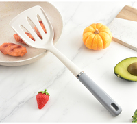 Ustensiles de cuisine haut de gamme en gros, manche en PP, outils de cuisson en silicone antiadhésifs, compatibles lave-vaisselle, durables pour la maison XN