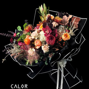 Papel de Regalo de Flores con Borde Noble en Blanco y Negro, Papel Mate Impermeable para Floristería - Product Image 6