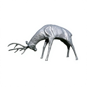 Sculpture de renne en métal artisanale, figurine animale grandeur nature, personnalisable, style vintage, pour exposition extérieure - Product Image 2