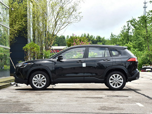 En stock Toyota Corollas Cross voiture d'occasion hybride/essence en option 5 portes 5 places SUV compact Toyotos Corollas Cross prix - Product Image 4
