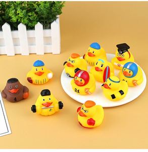 1 Uds. Pato deportivo creativo juguete bebé baño juguetes patos de goma para verano playa piscina actividad patos flotantes bañera juguete para niños pequeños - Product Image 3