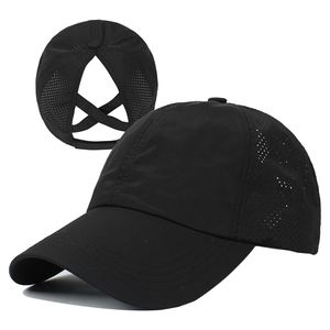หมวกเบสบอลแห้งเร็วสำหรับผู้หญิง แบบรวบผมไขว้ - Product Image 1