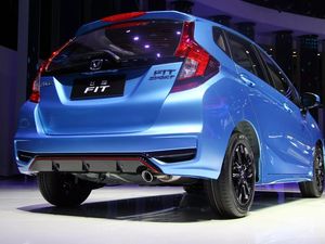 Kit carrosserie Jazz Gk Usm 2018, calandre et pare-chocs pour <span class=keywords><strong>Honda</strong></span> FIT 2015 2016 <span class=keywords><strong>2017</strong></span> - Product Image 6