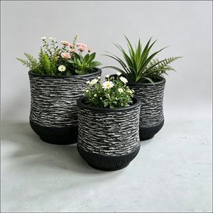 Maceta Elegante y Sencilla, Florero Curvo, Macetero Creativo, Recipiente para Flores Frescas y Secas, Decoración para el Hogar y la Habitación - Product Image 1