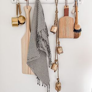 Cloche de porte pour décoration de Noël Métal Vintage Laiton Couleur Fer Vache Cloche Unique Bureau Table Top Table Bell Best Seller - Product Image 3