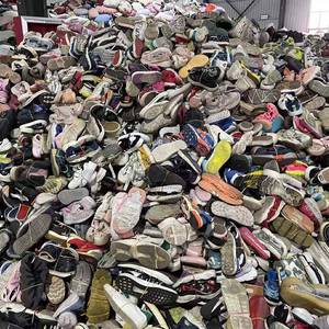 Venta al por mayor de calidad superior de segunda mano zapatos usados hombres zapatos deportivos con Bale 25kg - Product Image 2