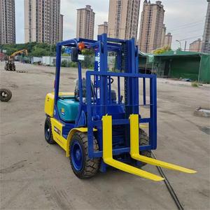 Gebruikt Komatsu heftruck van goede kwaliteit, 3 ton. Gebruikt heftruck KOMATSU FD30, 3 ton, origineel uit <span class=keywords><strong>Japan</strong></span>, met reserveonderdelen. - Product Image 4