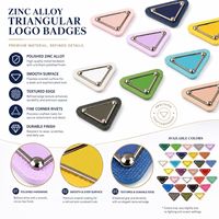 Patch logo métallique triangulaire personnalisé en cuir avec incrustation émaillée et triple rivet pour sacs et chaussures de créateur