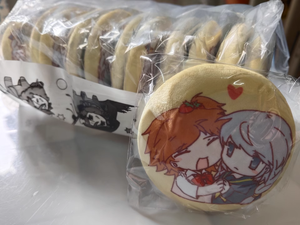 Tùy Chỉnh <span class=keywords><strong>Mini</strong></span> Nhỏ Gọn Vòng Tinplate Túi Gương Đầy Màu Sắc Vẻ Đẹp K-<span class=keywords><strong>Pop</strong></span> Slogan Với Thợ Thủ Phong Cách Cho Khách Sạn - Product Image 5